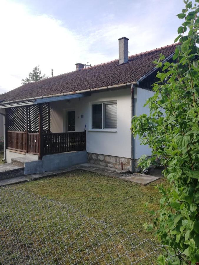 Vikendica Iva Villa Perucac Exteriör bild